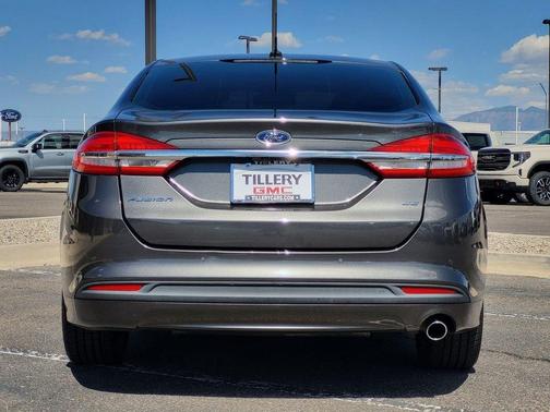 Gray 2017 Ford Fusion SE