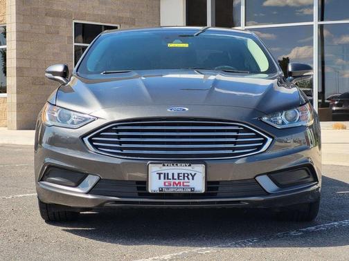 Gray 2017 Ford Fusion SE