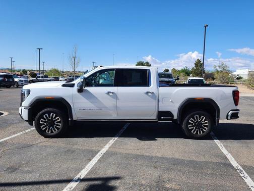 2024 GMC Sierra 2500 Denali Ultimate