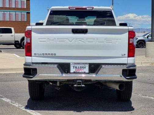 Summit White 2025 Chevrolet Silverado 2500 LT