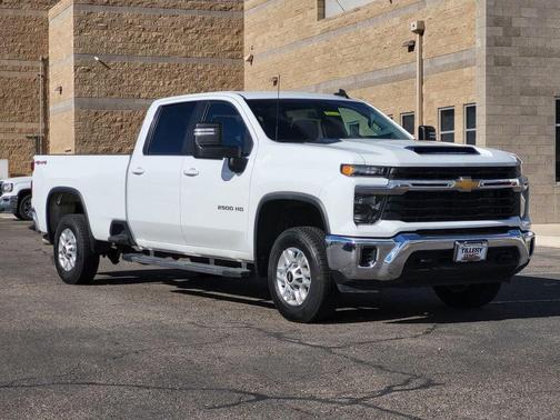 Summit White 2024 Chevrolet Silverado 2500 LT