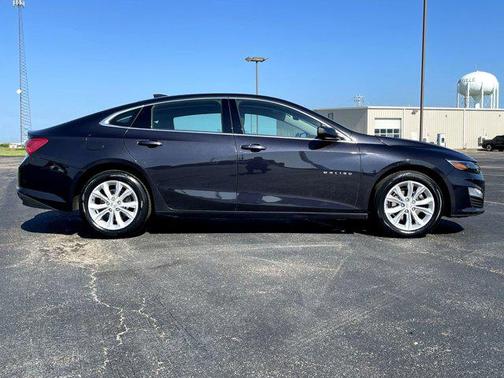 2022 Chevrolet Malibu FWD LT
