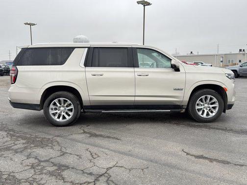 2021 Chevrolet Suburban LT
