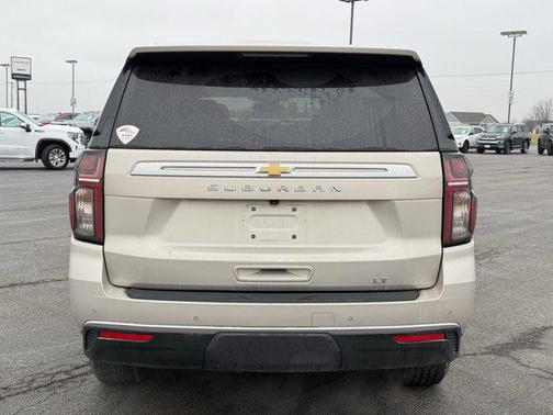 2021 Chevrolet Suburban LT