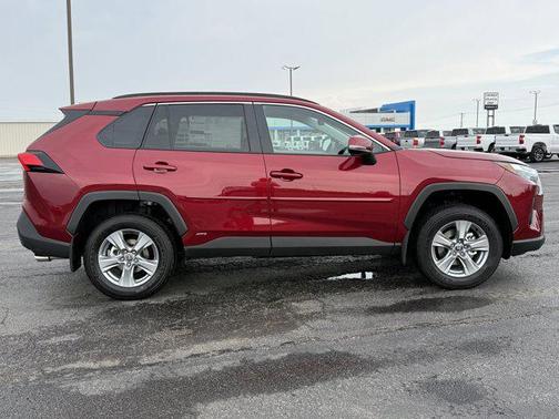 2025 Toyota RAV4 Hybrid XLE