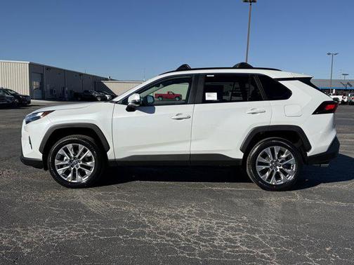 2025 Toyota RAV4 XLE Premium