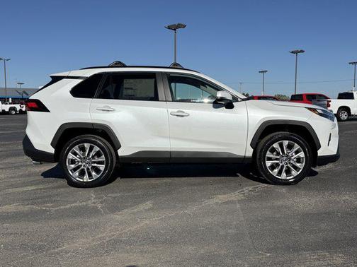 2025 Toyota RAV4 XLE Premium