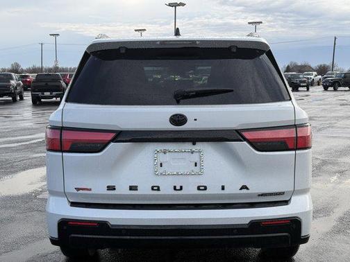 2025 Toyota Sequoia Platinum