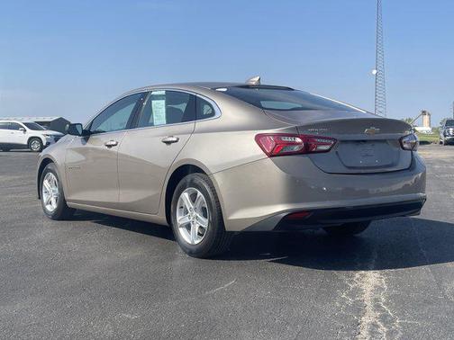 2022 Chevrolet Malibu FWD LT