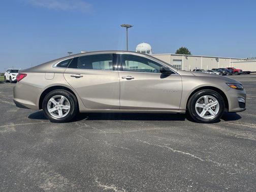 2022 Chevrolet Malibu FWD LT