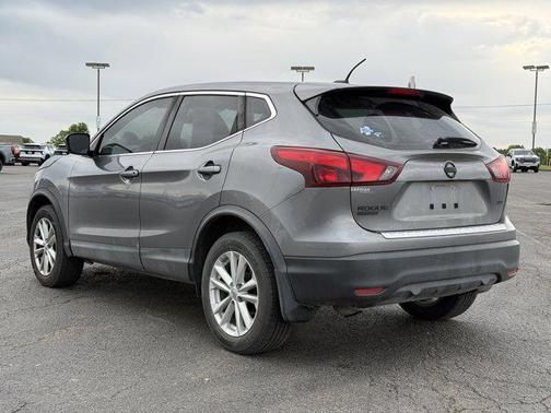 Gun Metallic 2017 Nissan Rogue Sport S