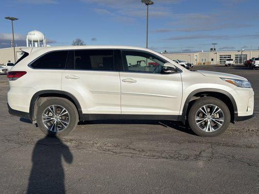 2019 Toyota Highlander LE Plus