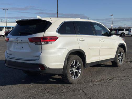 2019 Toyota Highlander LE Plus