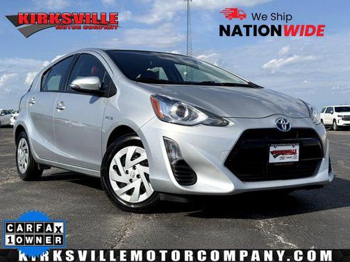 2016 Toyota Prius c Three