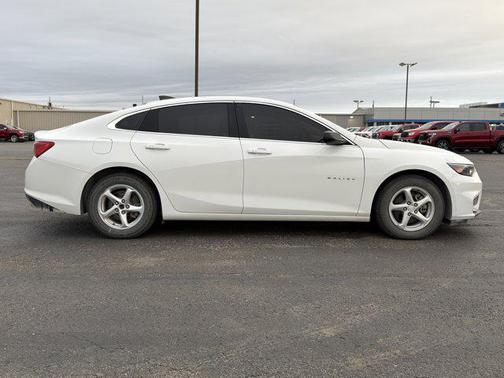 2017 Chevrolet Malibu 1LS