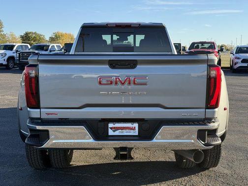 2026 GMC Sierra 3500 SLE