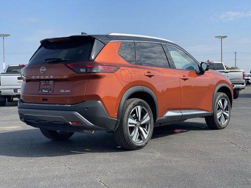 2023 Nissan Rogue SL