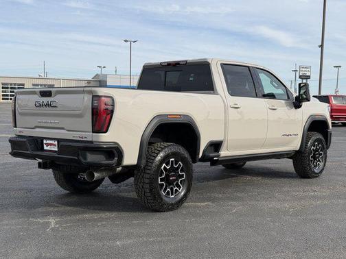 2026 GMC Sierra 2500 AT4