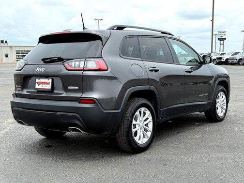 2022 Jeep Cherokee Latitude Lux