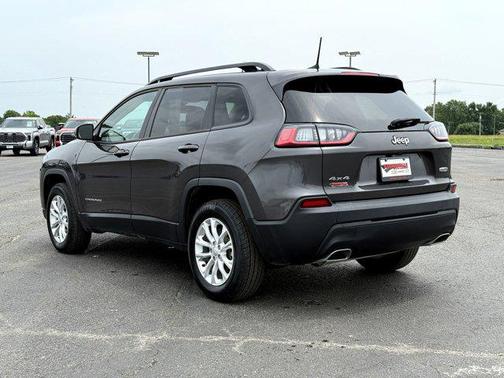 2022 Jeep Cherokee Latitude Lux