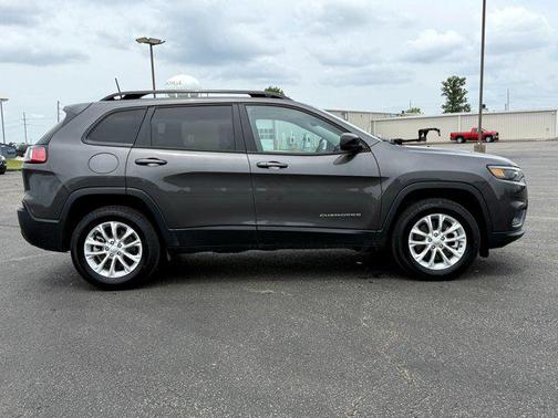 2022 Jeep Cherokee Latitude Lux