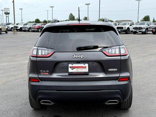 2022 Jeep Cherokee Latitude Lux