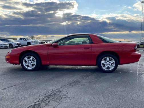 1999 Chevrolet Camaro Base