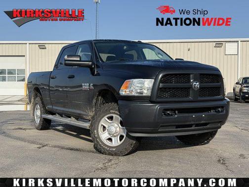 2017 RAM 3500 Tradesman Crew Cab 4x4 6'4' Box