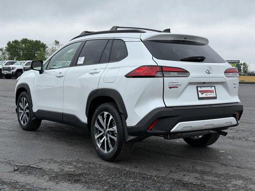 2025 Toyota Corolla Cross XLE