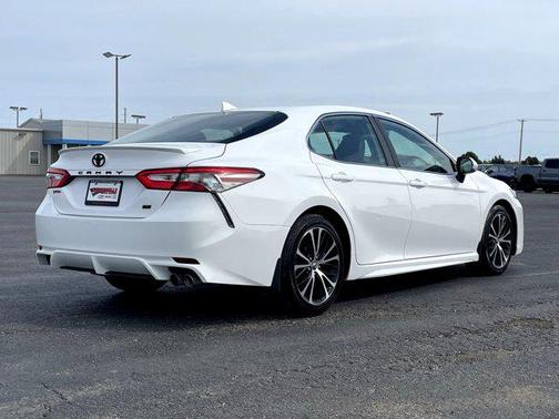 2019 Toyota Camry SE