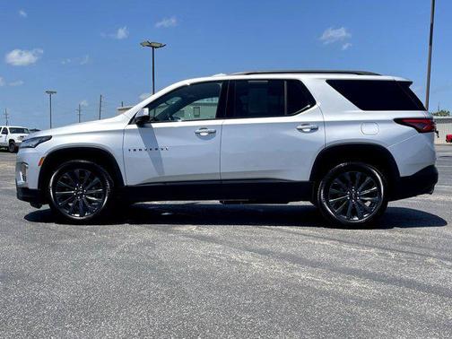 2022 Chevrolet Traverse RS