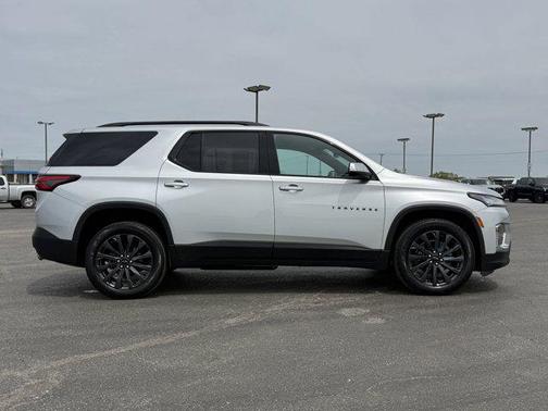 2022 Chevrolet Traverse RS