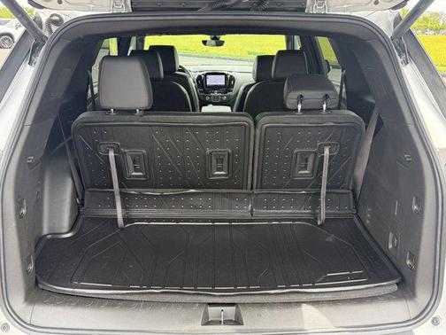 2022 Chevrolet Traverse RS