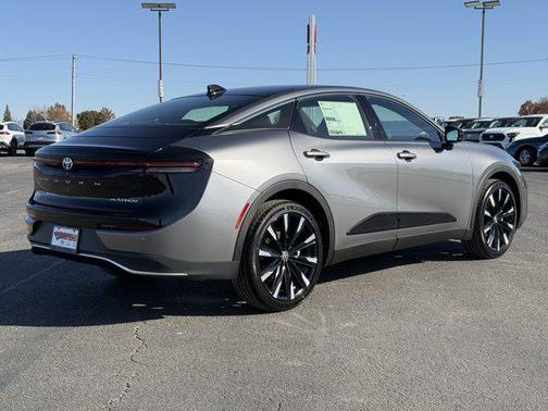 2026 Toyota Crown Platinum