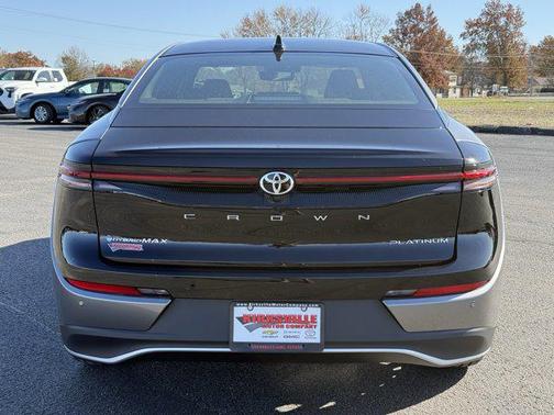 2026 Toyota Crown Platinum