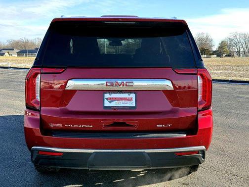 2023 GMC Yukon XL SLT