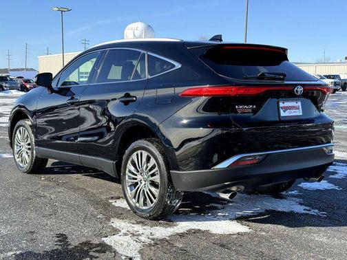 2022 Toyota Venza XLE