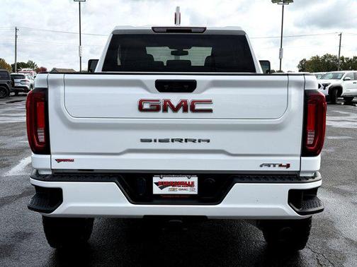 2022 GMC Sierra 2500 AT4