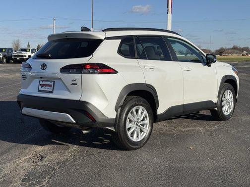 2026 Toyota Corolla Cross LE