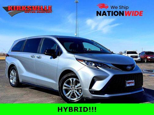 2023 Toyota Sienna XSE 7 Passenger