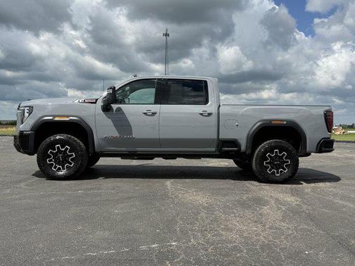 2024 GMC Sierra 2500 AT4