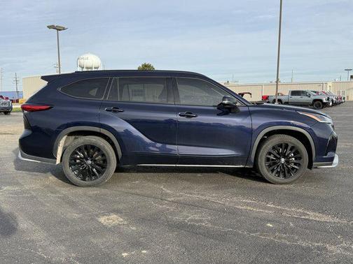 2023 Toyota Highlander XSE