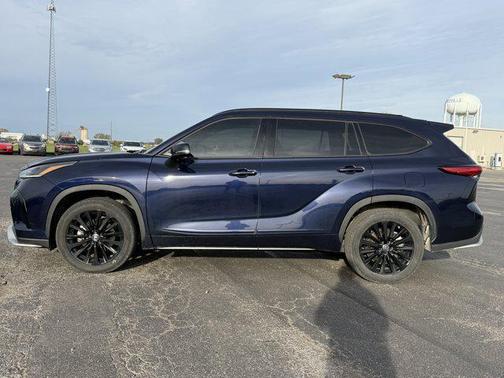 2023 Toyota Highlander XSE