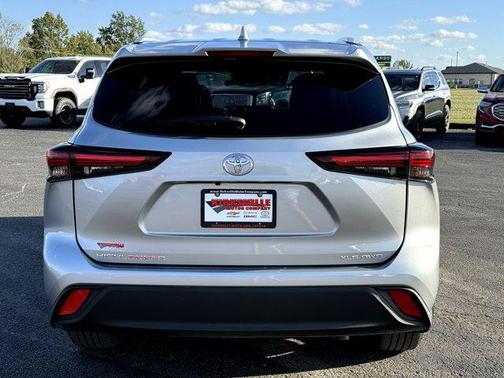 2024 Toyota Highlander XLE