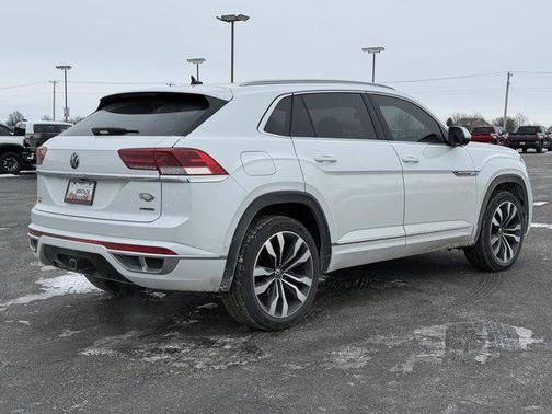 2022 Volkswagen Atlas Cross Sport 3.6L V6 SEL Premium R-Line