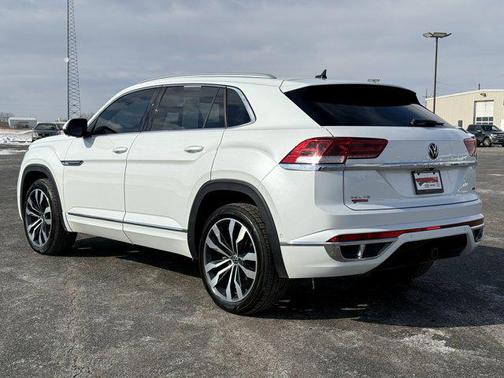 2022 Volkswagen Atlas Cross Sport 3.6L V6 SEL Premium R-Line
