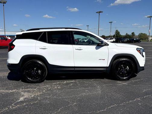 2023 GMC Terrain AWD AT4