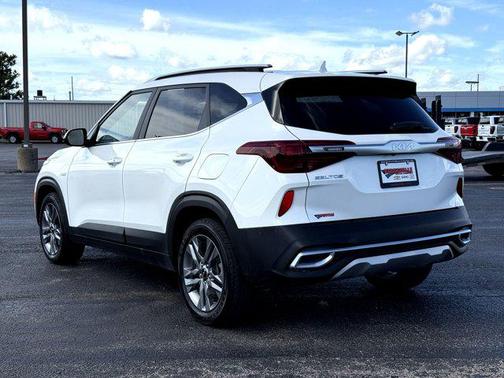 2023 Kia Seltos S