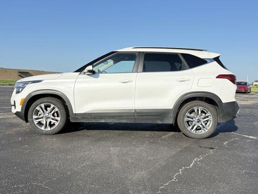 2023 Kia Seltos S