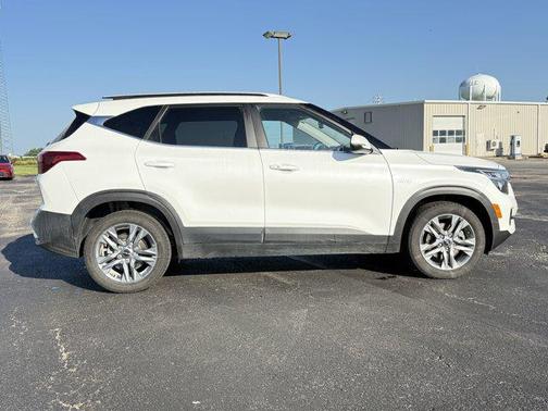 2023 Kia Seltos S